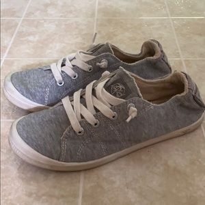 Roxy sneakers 👟